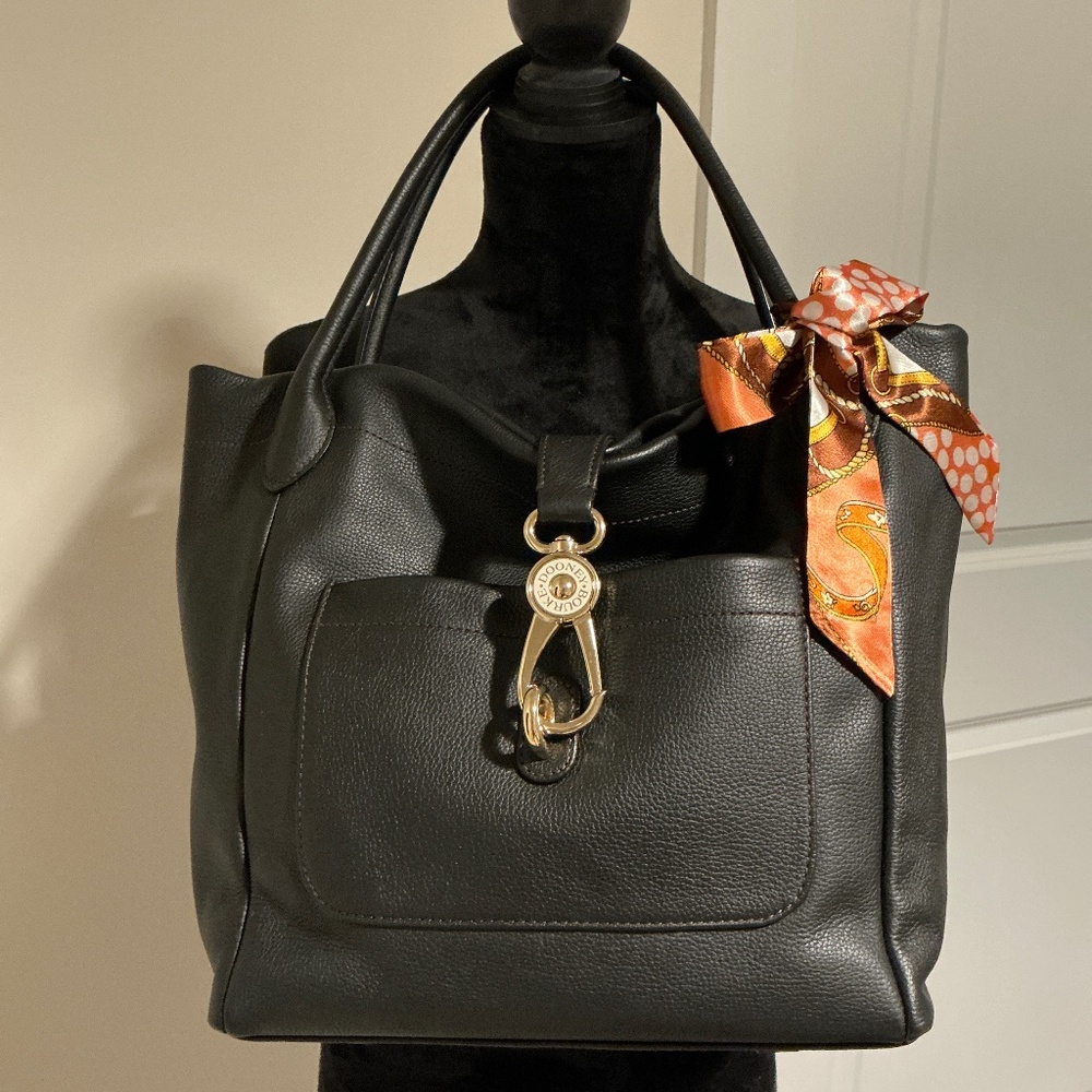 Dooney & Bourke Large Leather Dark Brown Tote w/Red Lining - Excellent Condition